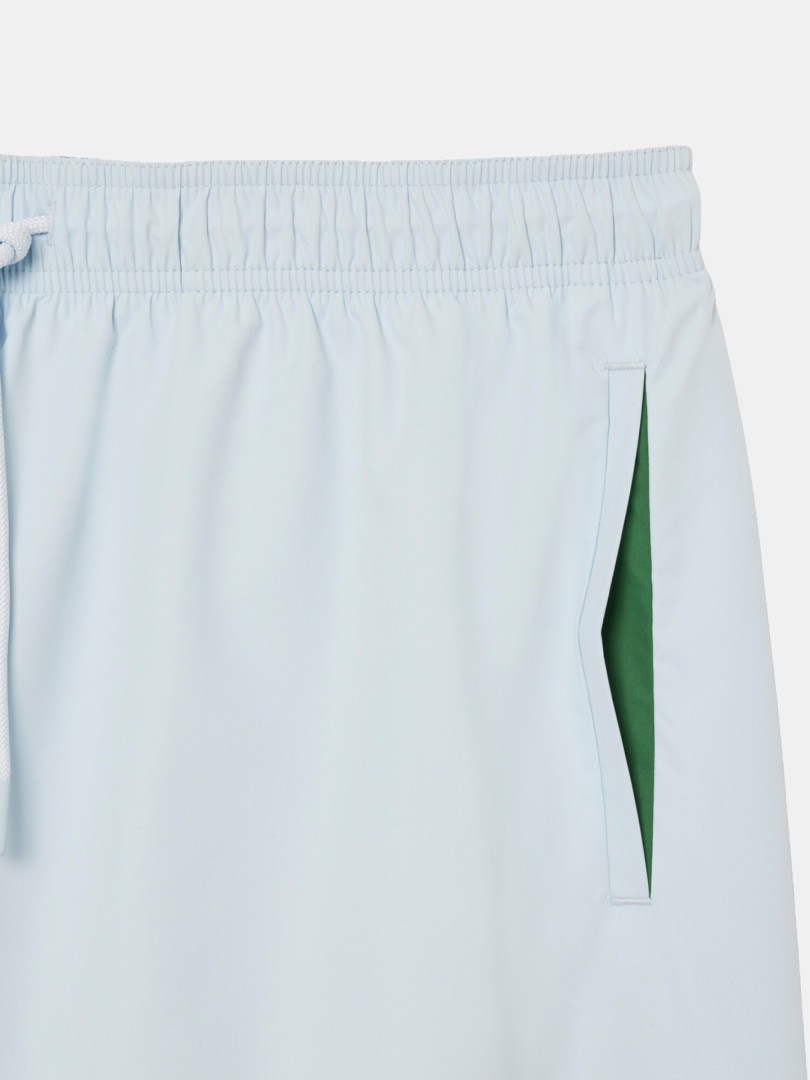 Cal��es Lacoste