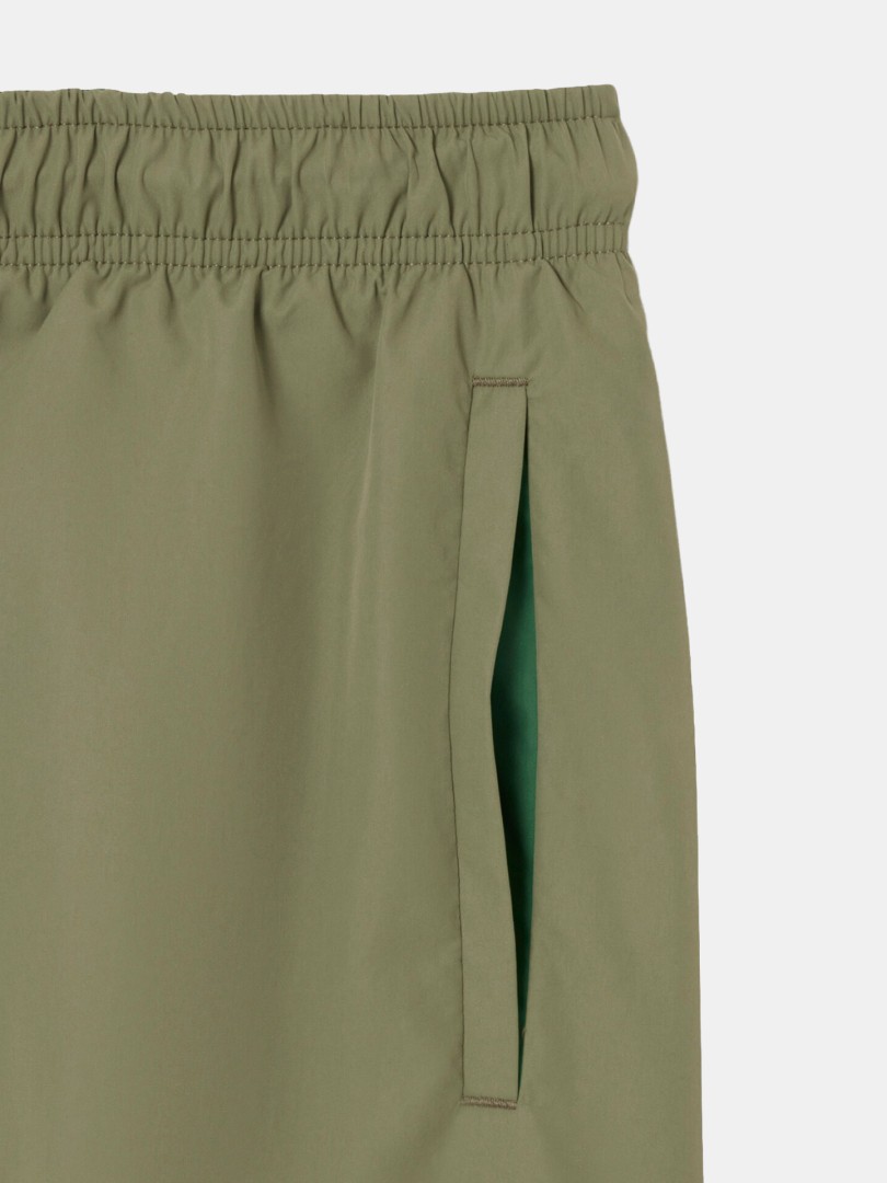 Cal��es Lacoste