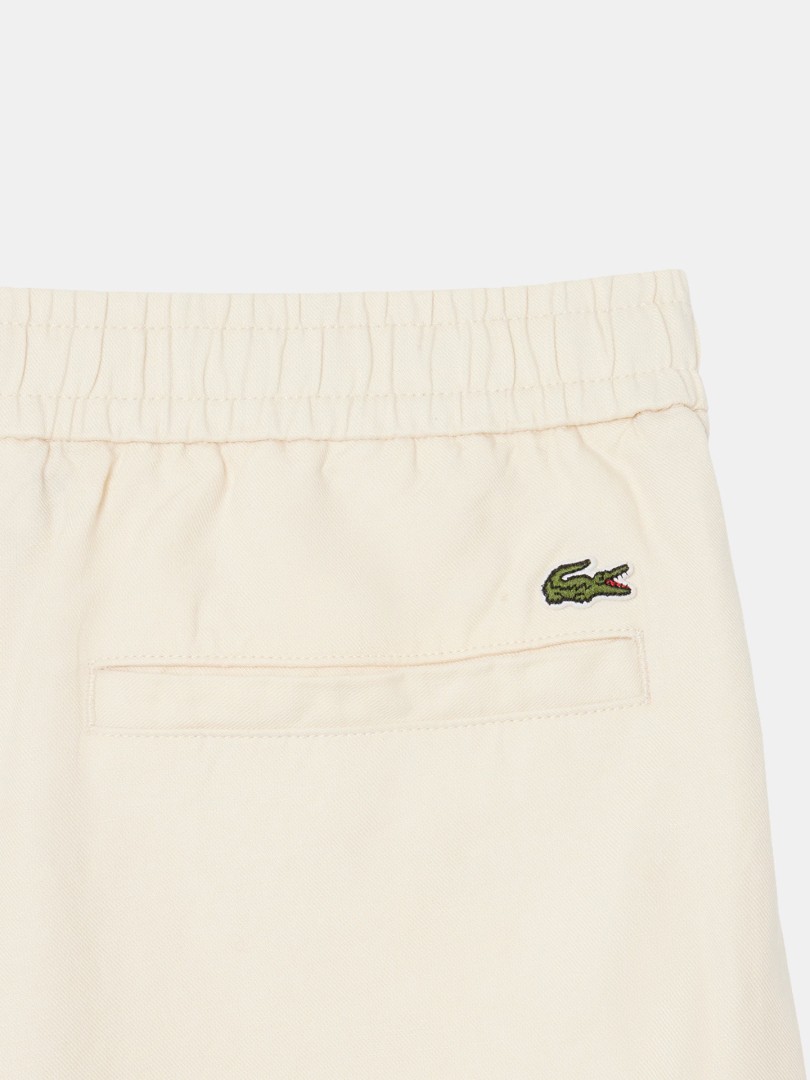 Cal��es Lacoste