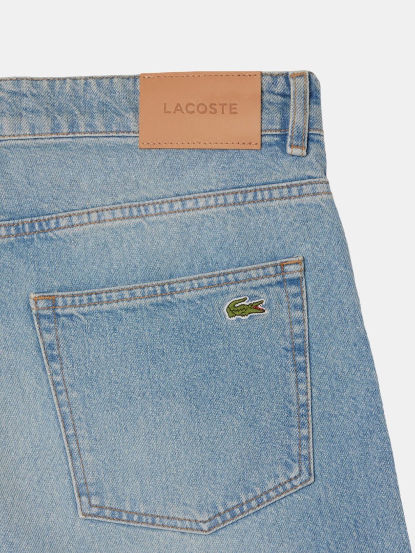 Cal��es Lacoste