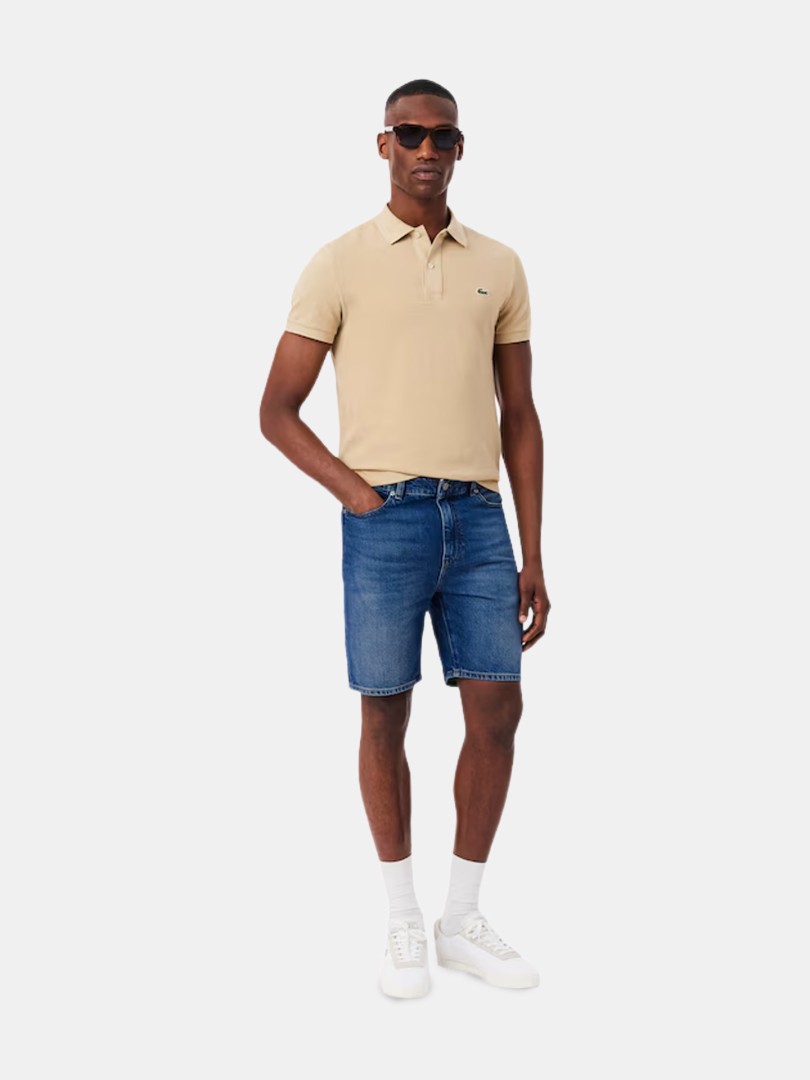 Cal��es Lacoste
