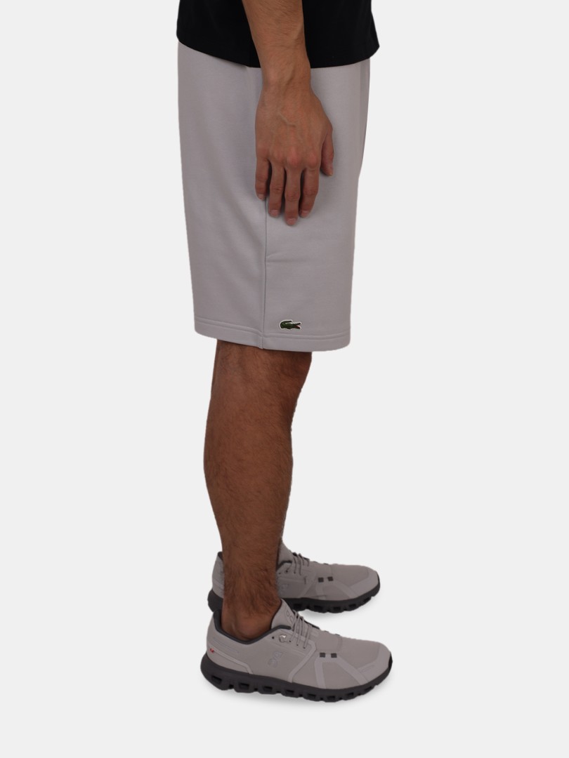 Cal��es Lacoste